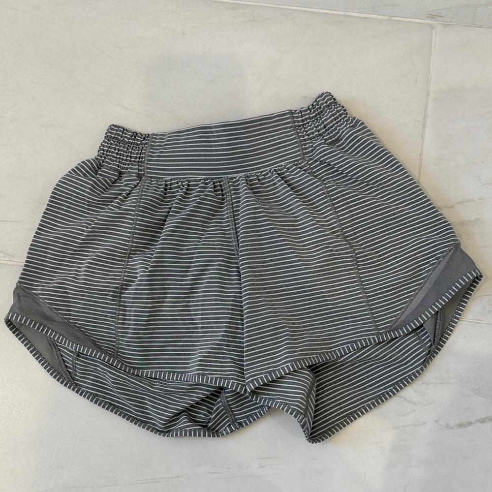 lululemon athletica grey and white Striped hotty hots